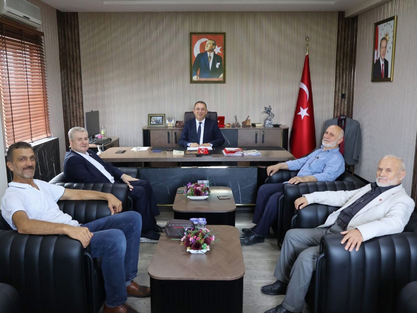 Özgür Şahin’den İlçe Milli Eğitim Müdürü Murtaza Alan’a Ziyaret