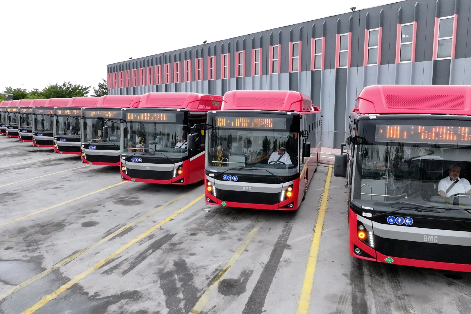Konya'ya 10 çevreci otobüs daha filoya dahil oldu