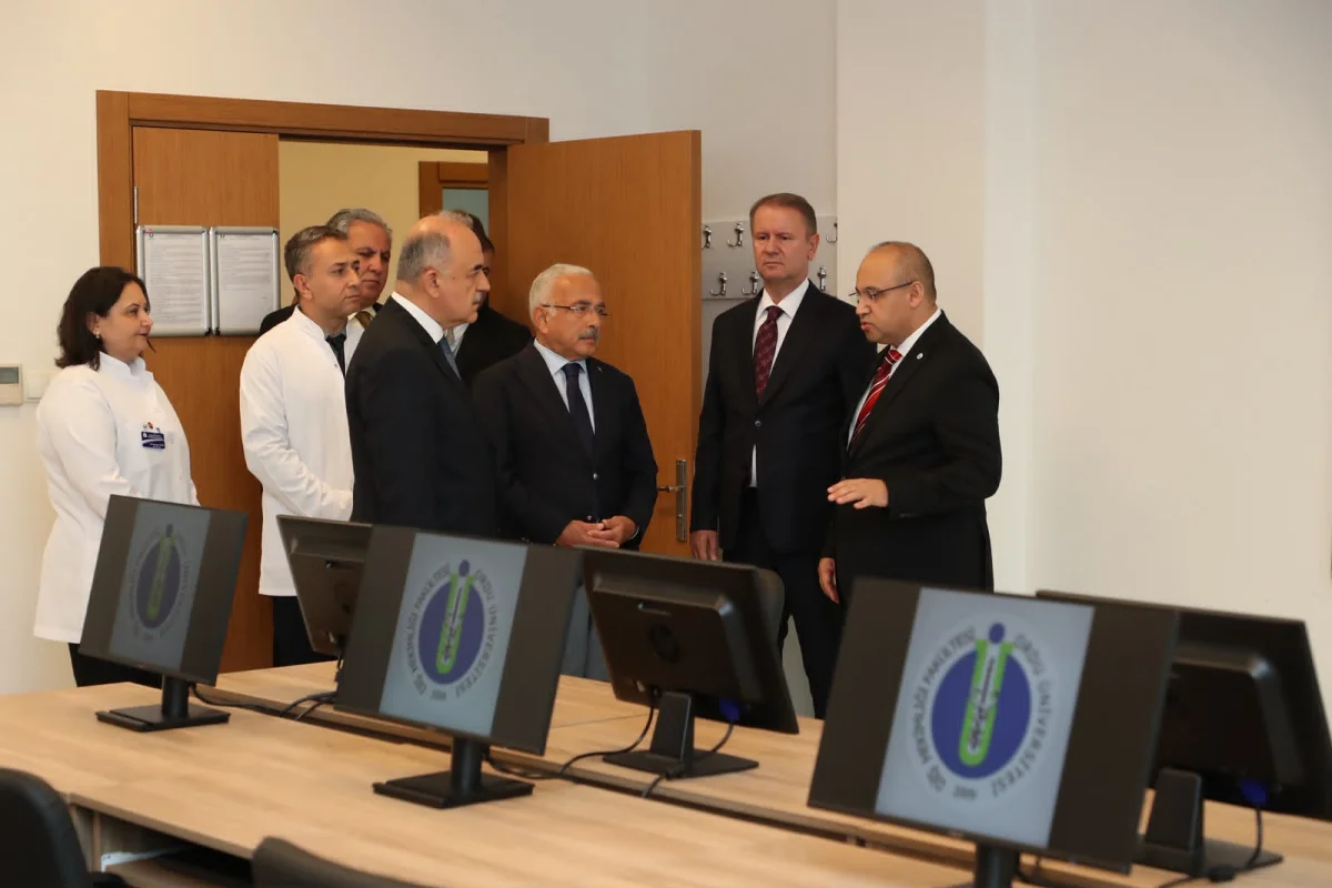 ODÜ Diş Hekimliği Fakültesinde Yeni Üniteler Hizmete Açıldı