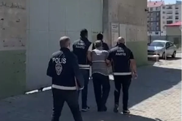 81 İlde Aranan 912 Şahıs Yakalandı!