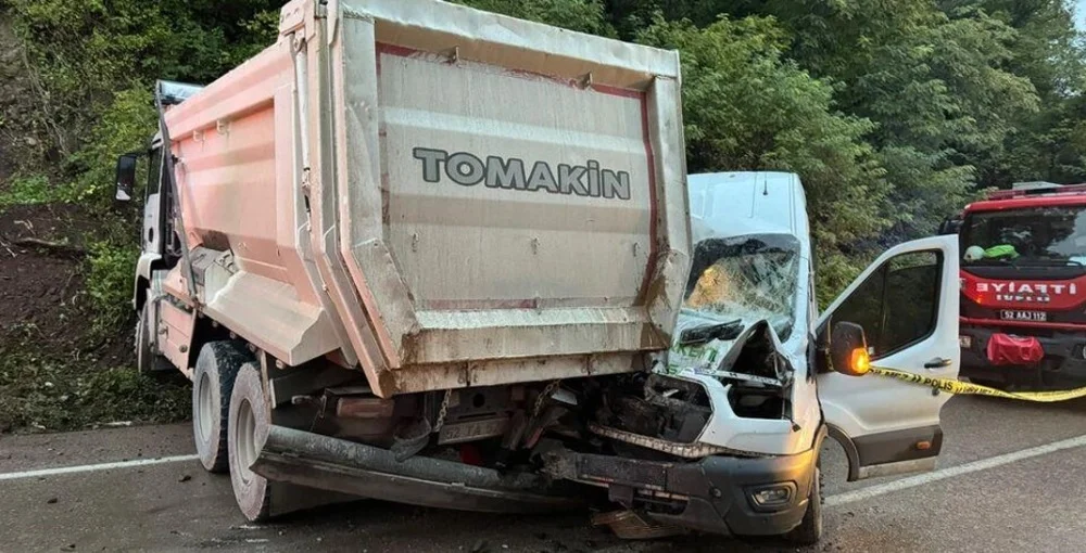 Fatsa’da Feci Kaza: 1 Ölü, 23 Yaralı