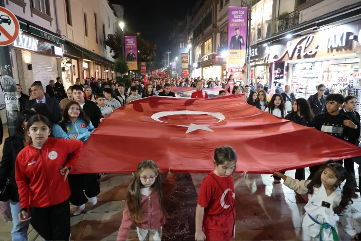 Ordu’da Cumhuriyet’in 103. Yılı Coşkusu Yürüyüşle Taçlandı