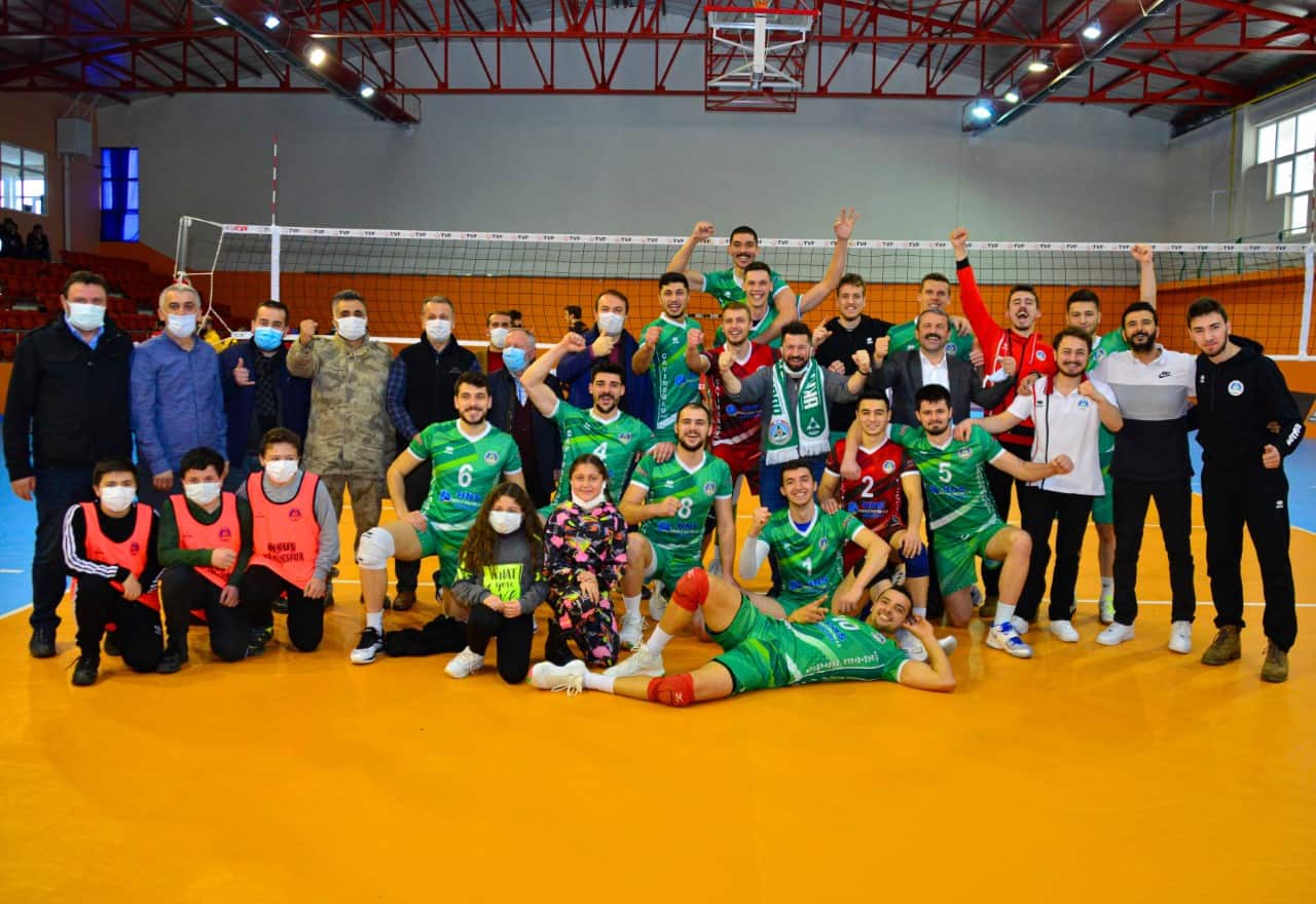 AKKUŞ BELEDİYESPOR SERİYİ BOZMADI; 3-0