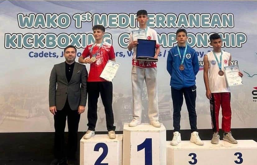 BÜYÜKŞEHİR SPORCULARINDAN KİCK BOKSTA BÜYÜK BAŞARI