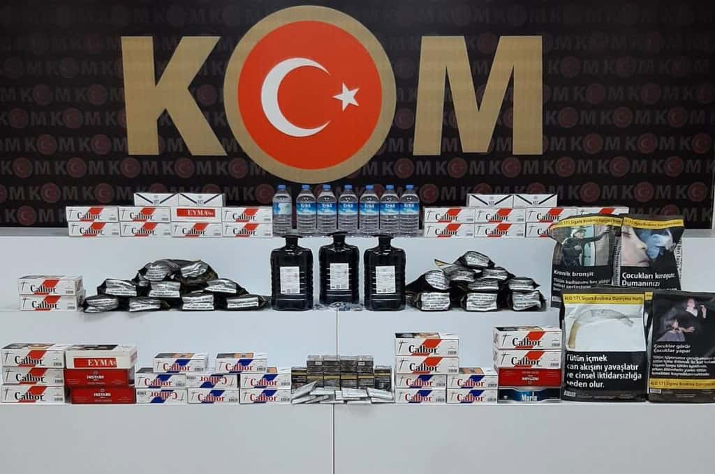 ALTINORDU'DA KAÇAK ALKOL VE TÜTÜN OPERASYONU; 4 GÖZALTI