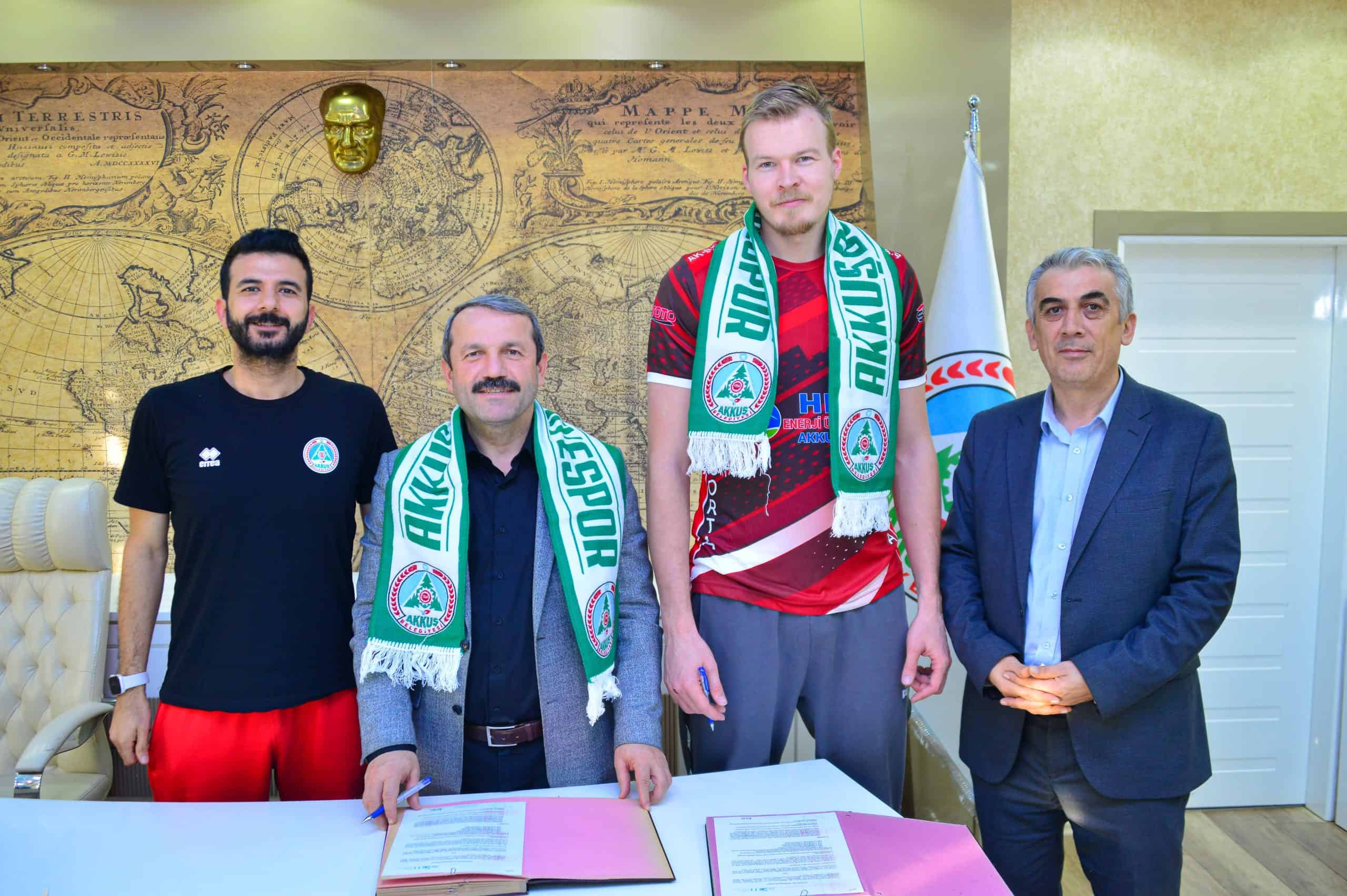 Belarus’lu Yıldız Oyuncu Akkuş Belediyespor’da