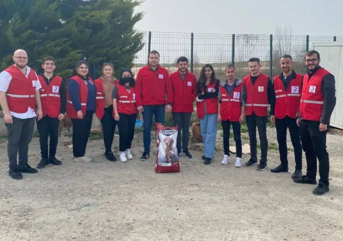 KIZILAYLI GENÇLERDEN ANLAMLI ÇALIŞMA!