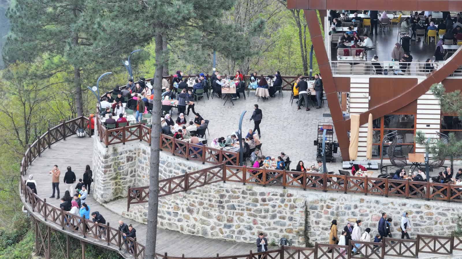 ÜNYE BELEDİYESİ TESİSLERİ ZİYARETÇİ AKININA UĞRADI
