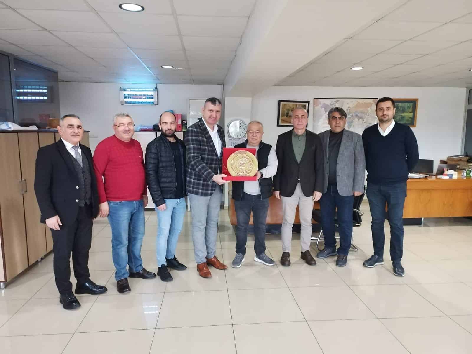BAŞKAN AKAR’DAN  İHRACATÇI FİRMALARA BAŞARI ÖDÜLÜ