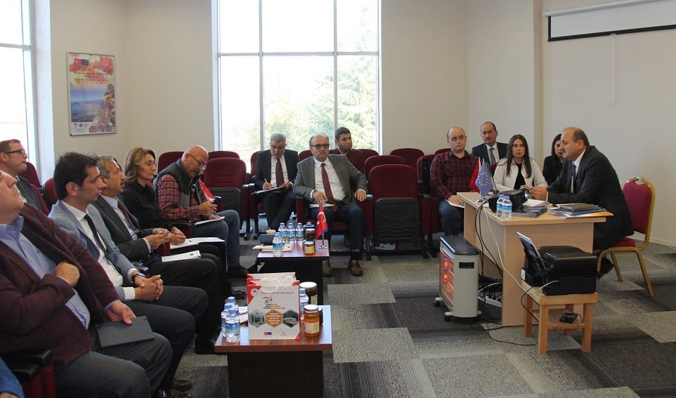 Arı Ürünleri Ar-Ge Merkezi’nin Faaliyetleri Değerlendirildi