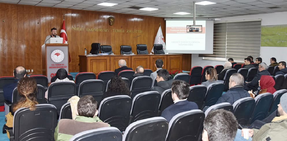 BİTKİ KORUMA ÜRÜNLERİ HAKKINDA BİLGİLENDİRME TOPLANTISI DÜZENLENDİ