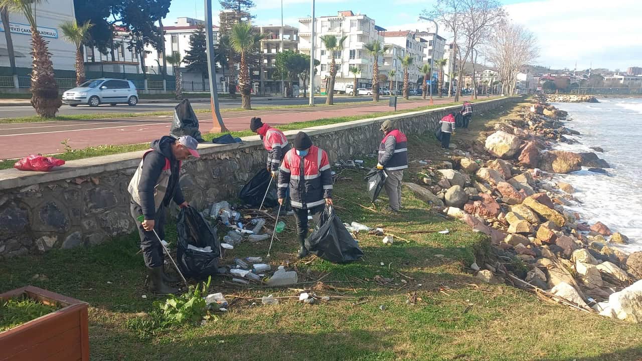 Ünye Sahilinde Temizlik Seferberliği